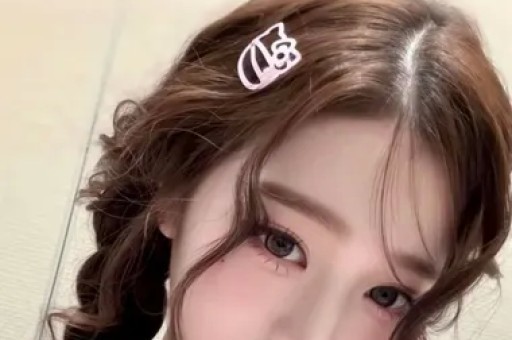 抖音著名网红被榜一大哥卖了：自W跳舞视频疯传！本人回应